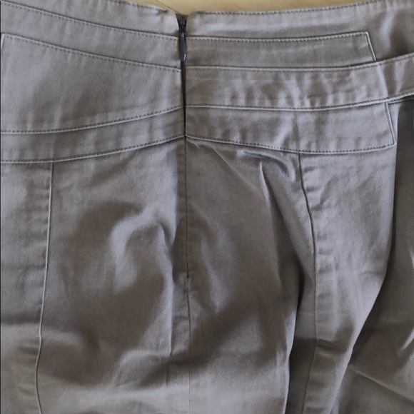 EXPRESS : Grey Skirt w/ buckle and zipper 00 - Picture 5 of 5